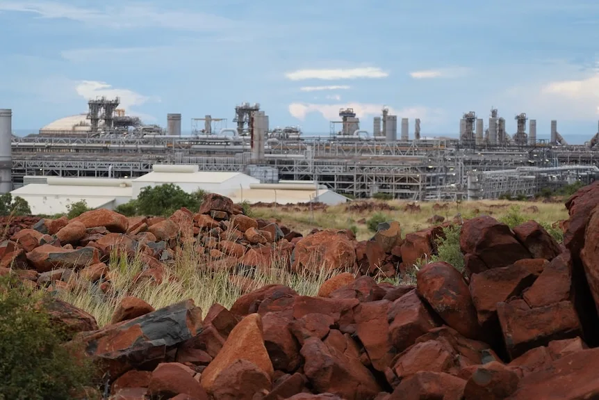 The North West Shelf gas project in northern Western Australia has been given environmental approval to operate to 2070. (ABC News Charlie Mclean)